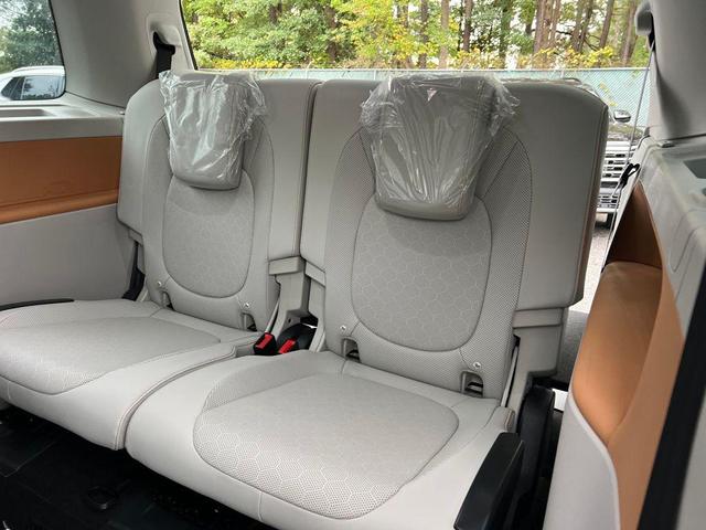Photo of 2025 Green Volkswagen ID. Buzz