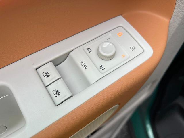 Photo of 2025 Green Volkswagen ID. Buzz