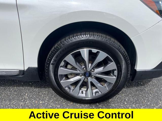 Photo of 2019 Crystal White Subaru Outback