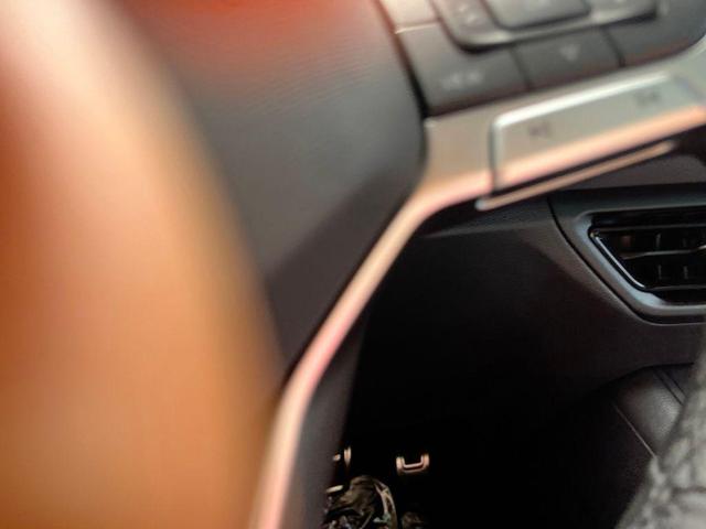 Photo of 2025 Sandstone Volkswagen Tiguan