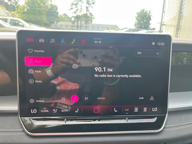 Photo of 2025 Sandstone Volkswagen Tiguan
