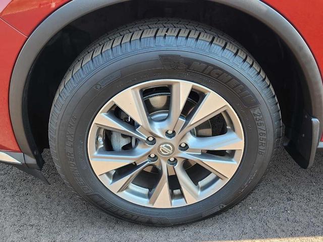 Photo of 2016 Cayenne Red Nissan Murano
