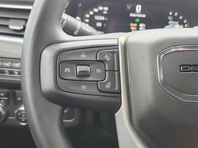 Photo of 2023 White Frost Tri-Coat GMC Yukon XL