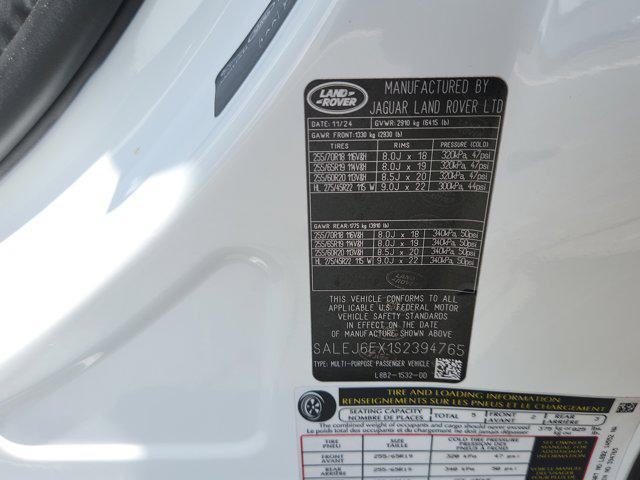 Photo of 2025 Fuji White Land Rover Defender