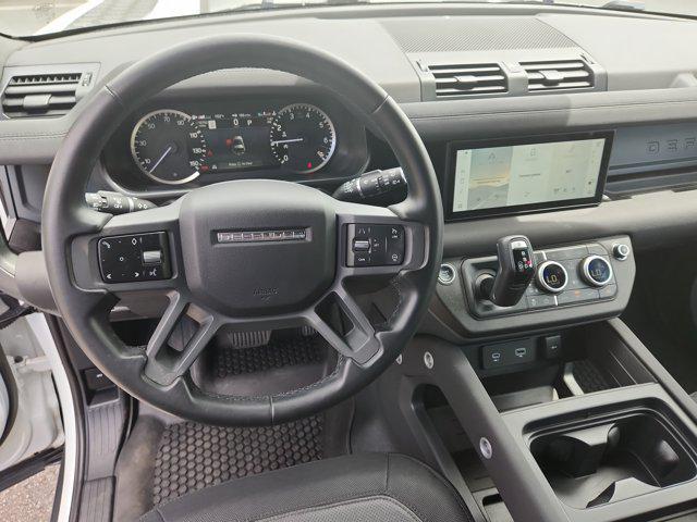 Photo of 2023 Fuji White Land Rover Defender