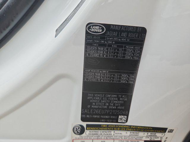 Photo of 2023 Fuji White Land Rover Defender