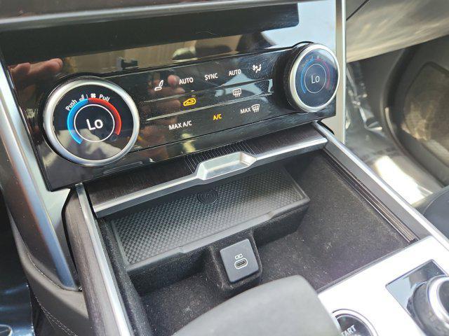 Photo of 2022 Santorini Black Metallic Land Rover Range Rover
