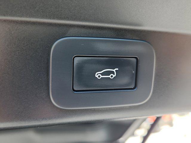 Photo of 2023 Gray Land Rover Range Rover Sport