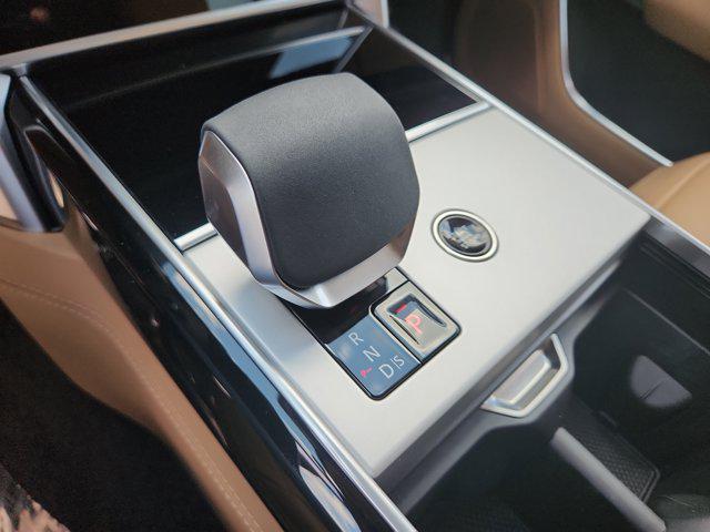Photo of 2025 Belgravia Green Land Rover Range Rover