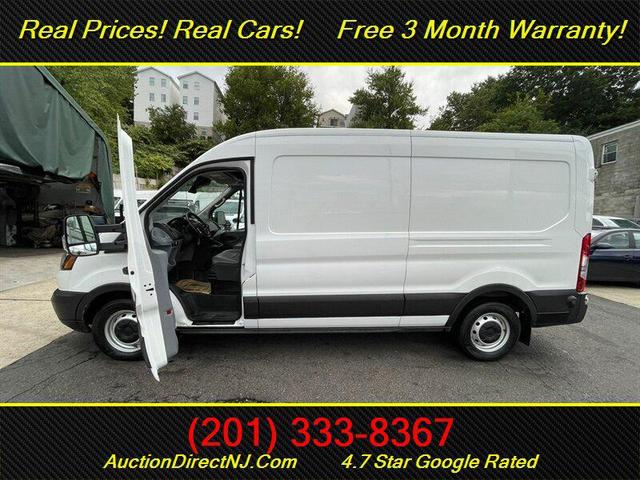Photo of 2019 White Ford Transit-350