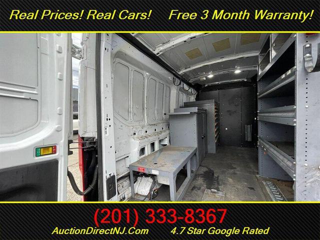 Photo of 2019 White Ford Transit-350