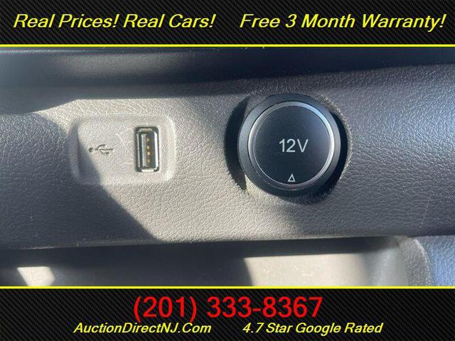 Photo of 2022 White Ford Transit-350