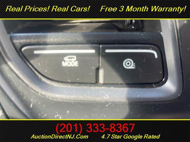 Photo of 2022 White Ford Transit-350