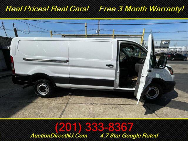 Photo of 2020 White Ford Transit-250