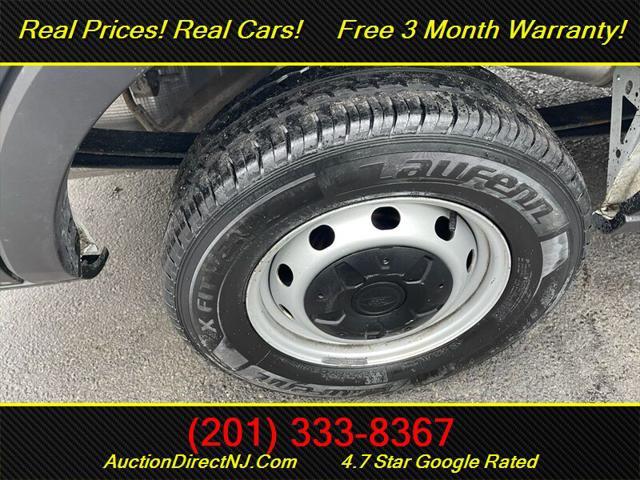 Photo of 2019 White Ford Transit-250