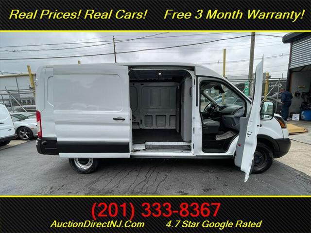 Photo of 2019 White Ford Transit-250