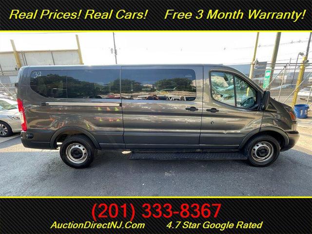 Photo of 2016 Gray Ford Transit-350