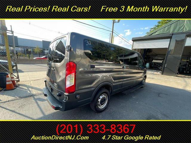 Photo of 2016 Gray Ford Transit-350