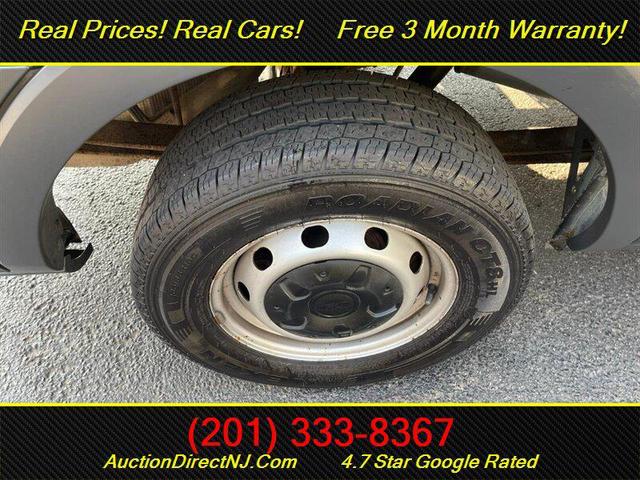 Photo of 2016 Gray Ford Transit-350