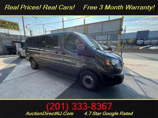 Photo of 2016 Gray Ford Transit-350