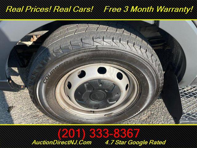 Photo of 2016 Gray Ford Transit-350