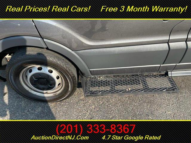 Photo of 2016 Gray Ford Transit-350