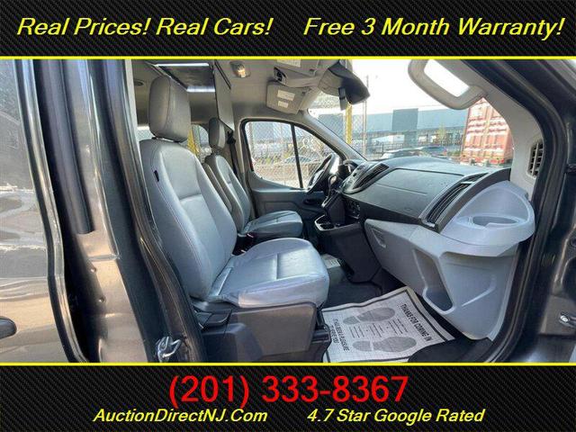 Photo of 2016 Gray Ford Transit-350
