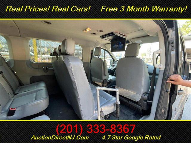 Photo of 2016 Gray Ford Transit-350