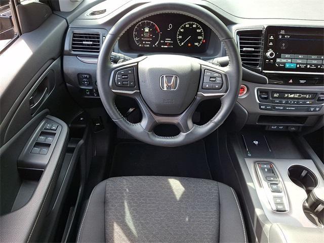 Photo of 2025 Crystal Black Pearl Honda Ridgeline