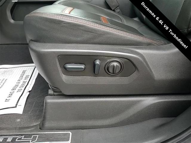 Photo of 2022 Onyx Black GMC Sierra 2500