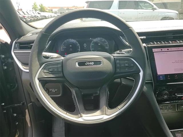 Photo of 2025 Baltic Gray Metallic Clearcoat Jeep Grand Cherokee L