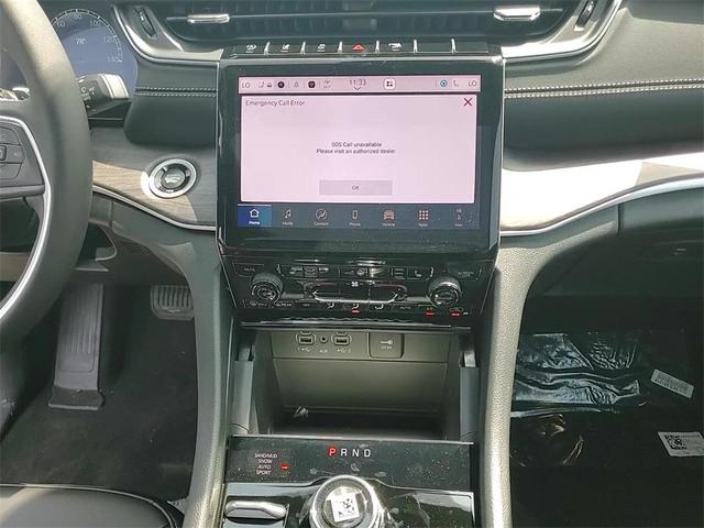 Photo of 2025 Baltic Gray Metallic Clearcoat Jeep Grand Cherokee L