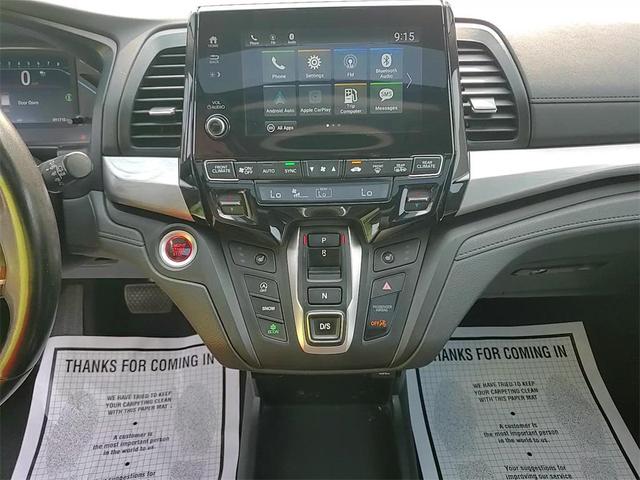 Photo of 2022 Crystal Black Pearl Honda Odyssey