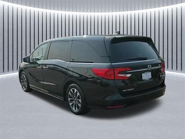 Photo of 2022 Crystal Black Pearl Honda Odyssey