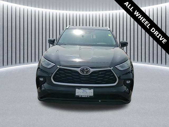 Photo of 2020 Midnight Black Toyota Highlander