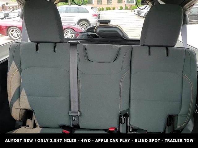 Photo of 2024 Silver Zynith Clearcoat Jeep Wrangler