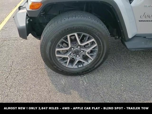 Photo of 2024 Silver Zynith Clearcoat Jeep Wrangler