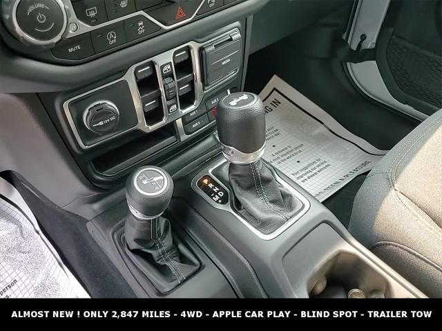 Photo of 2024 Silver Zynith Clearcoat Jeep Wrangler