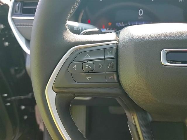 Photo of 2025 Diamond Black Crystal Pearlcoat Jeep Grand Cherokee