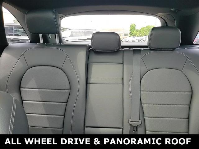 Photo of 2022 White Mercedes-Benz GLC 300