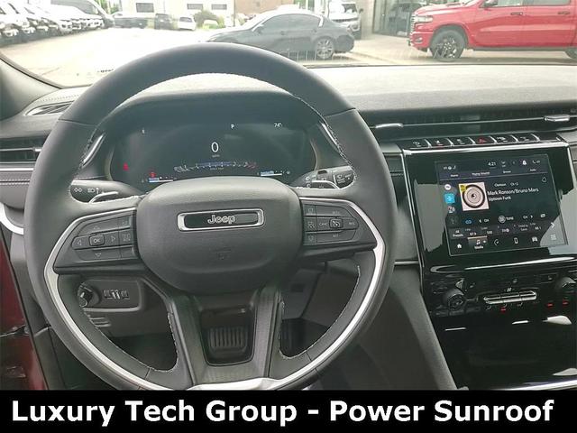Photo of 2025 Velvet Red Pearlcoat Jeep Grand Cherokee