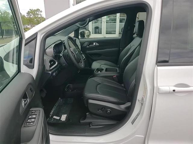 Photo of 2026 Pw7 Chrysler Pacifica