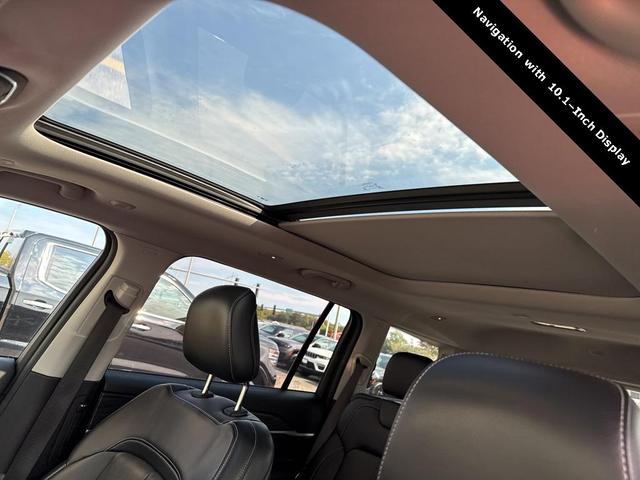Photo of 2021 Baltic Gray Metallic Clearcoat Jeep Grand Cherokee L