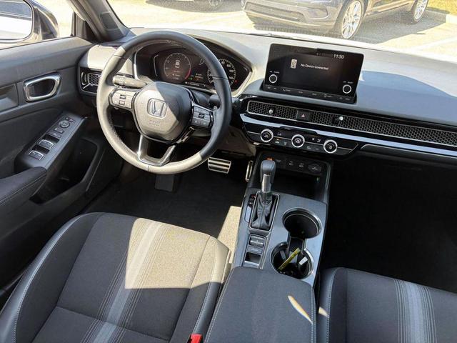 Photo of 2025 Platinum White Pearl Honda Civic