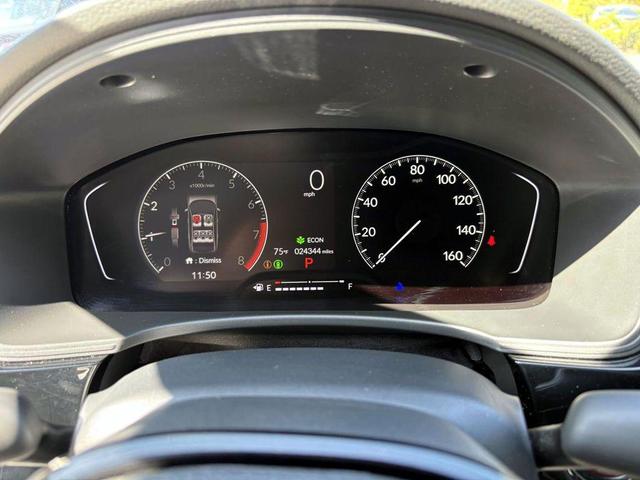 Photo of 2025 Platinum White Pearl Honda Civic
