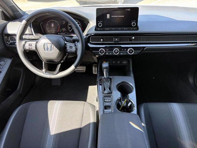 Photo of 2025 Platinum White Pearl Honda Civic
