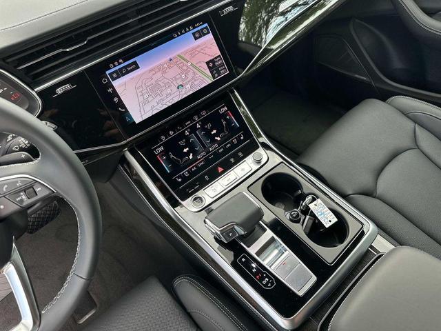 Photo of 2025 Mythos Black Metallic Audi Q8