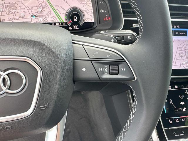 Photo of 2025 Mythos Black Metallic Audi Q8