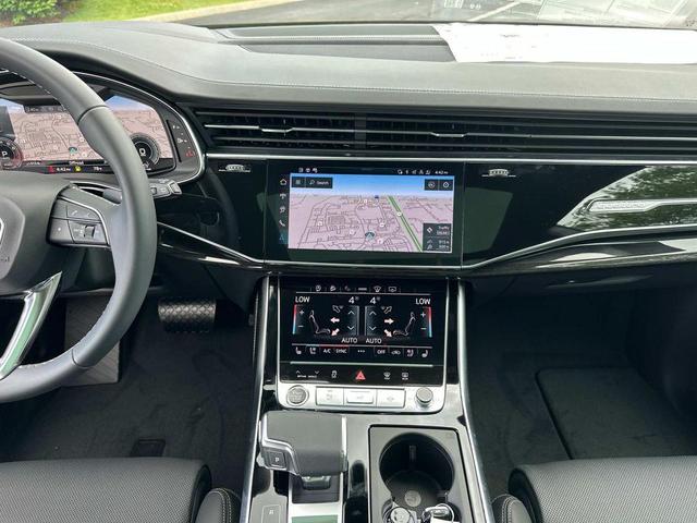 Photo of 2025 Mythos Black Metallic Audi Q8
