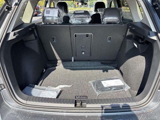Photo of 2025 Gray Volkswagen Taos